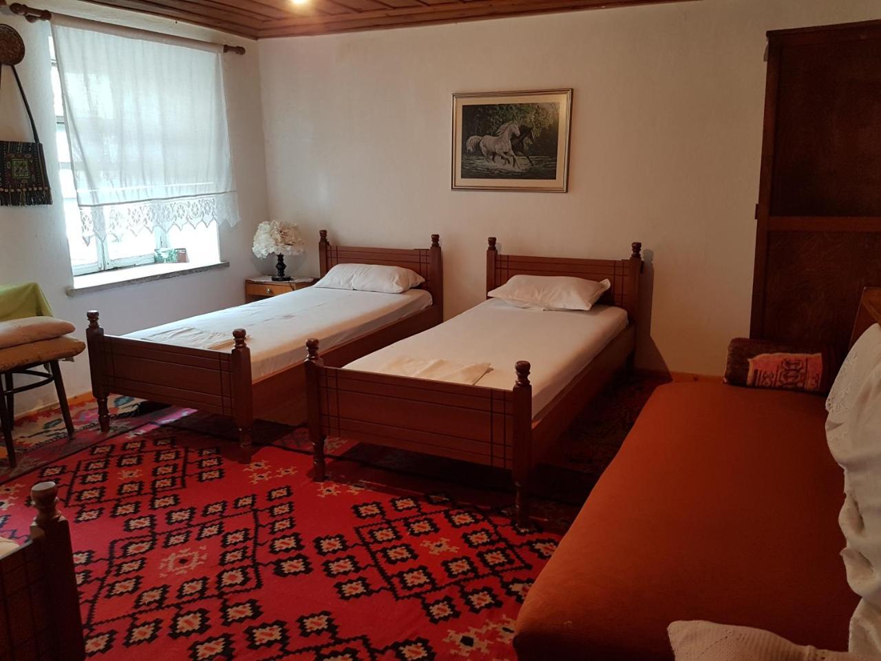 Eva Guesthouse Gjirokastër المظهر الخارجي الصورة